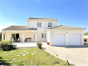 villa à la vente -   17600  MEDIS, surface 162 m2 vente villa - UBI449432786